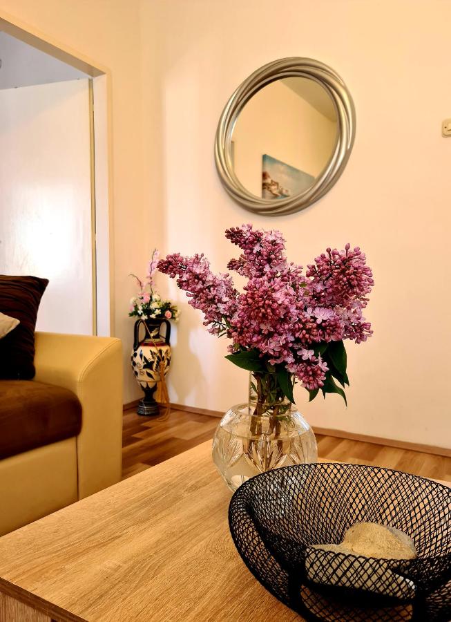 фото Nilaj Apartment