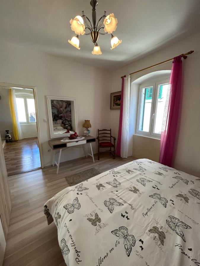 фото Nilaj Apartment