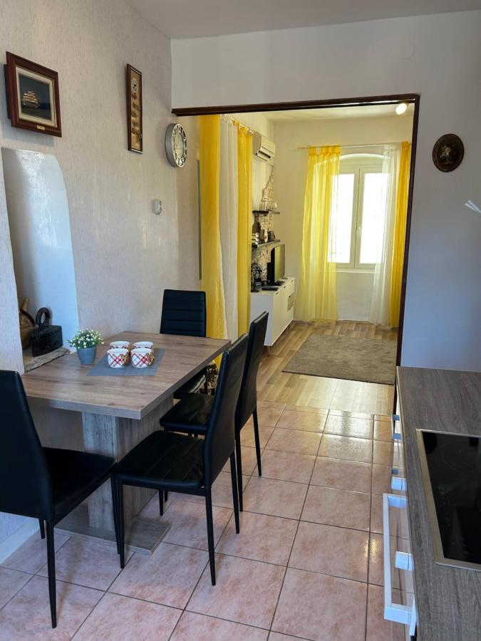 фото Nilaj Apartment