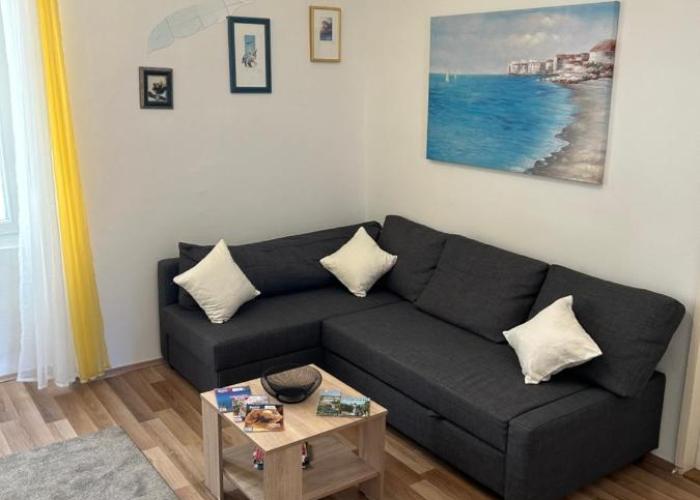 Nilaj Apartment