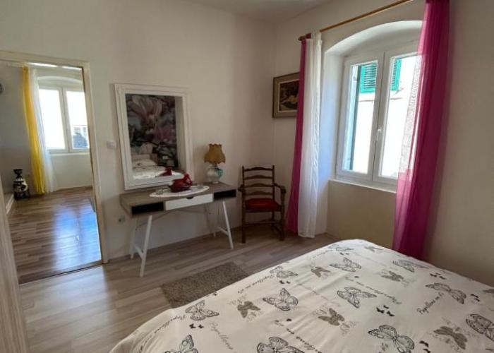 Nilaj Apartment