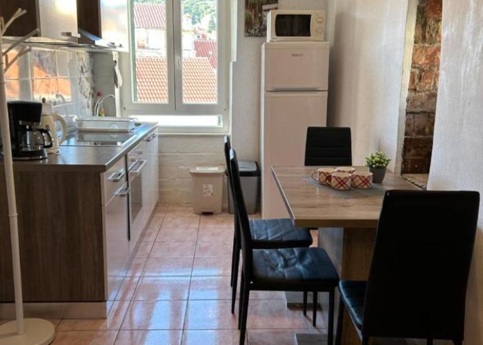 Nilaj Apartment