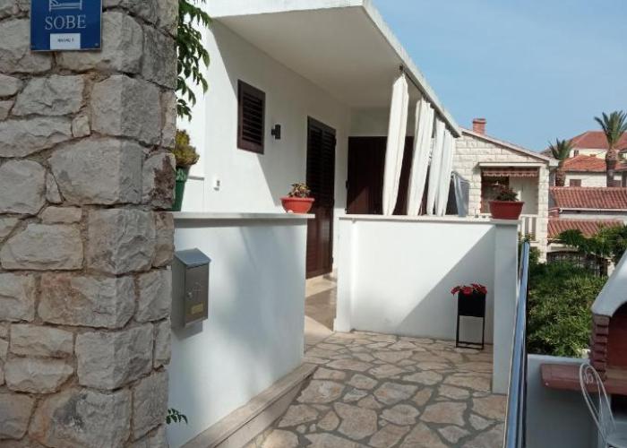 Apartment M&J Supetar
