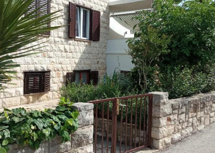 Apartment M&J Supetar