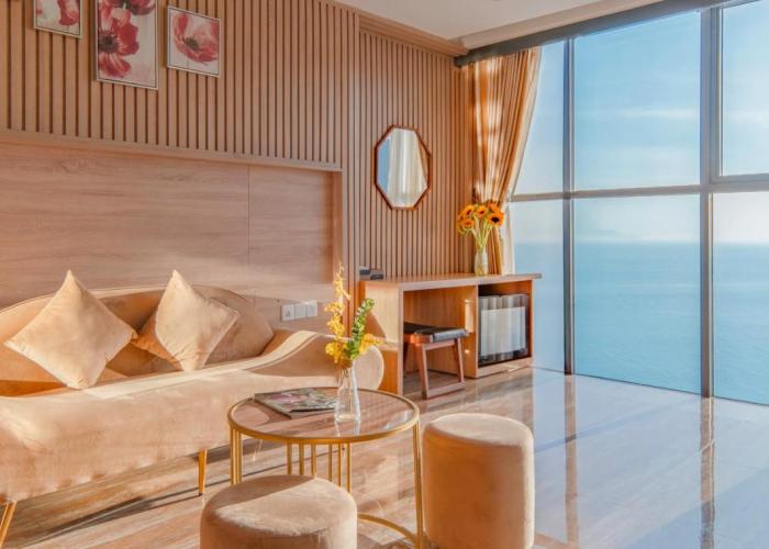 EMERALD BAY HOTEL & SPA