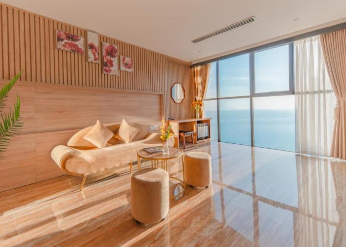 EMERALD BAY HOTEL & SPA