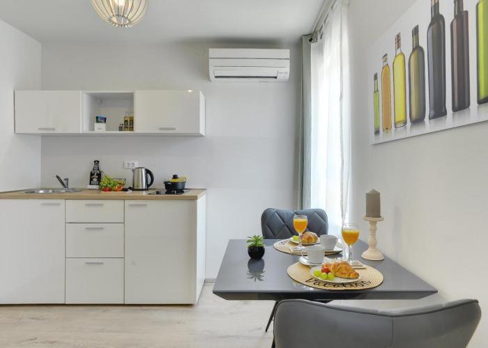 D&A Central Amphiteatre Apartments with free parking