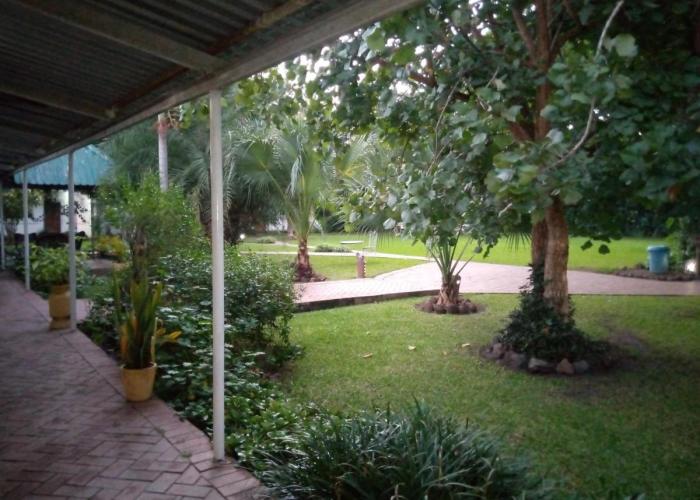 Fawlty Towers Backpackers & Guest House