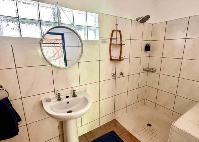 Fawlty Towers Backpackers & Guest House