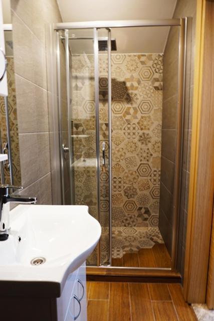 Apartmani M&E
