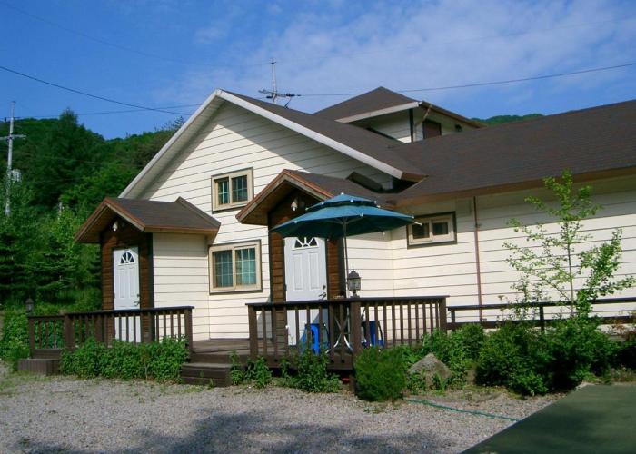 Nadeuri Pension