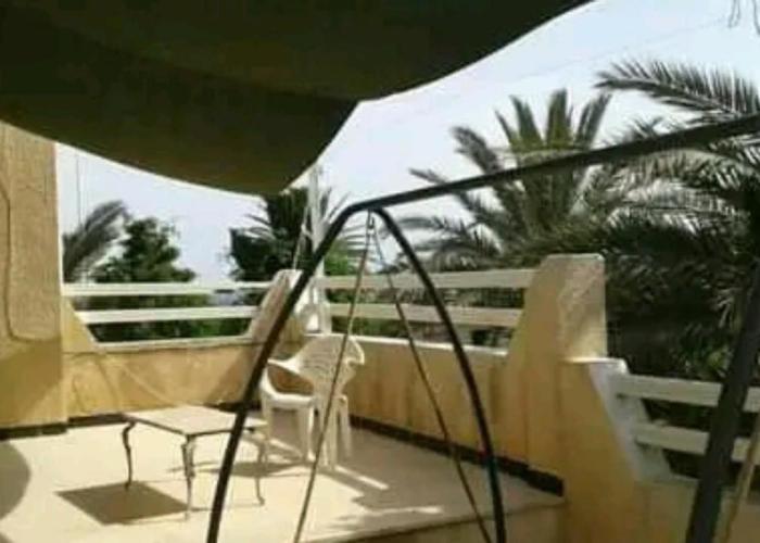 Duplex pied dans l'eau avec magnifique vue sur mer