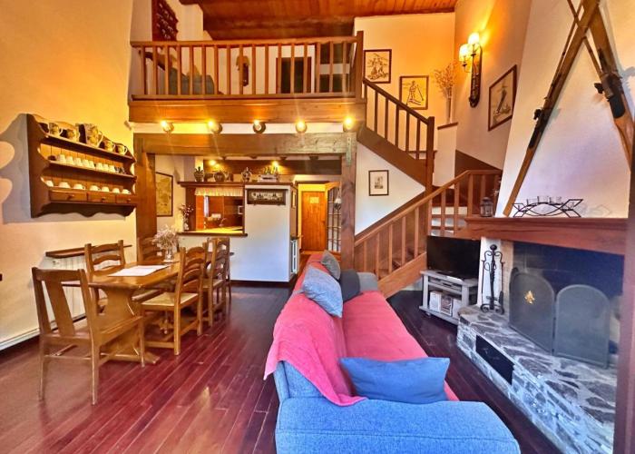 D2, Bordes d'Arinsal, Duplex Rustico con chimenea, Arinsal , zona Vallnord