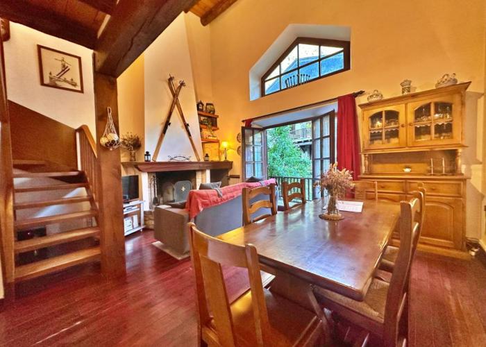 D2, Bordes d'Arinsal, Duplex Rustico con chimenea, Arinsal , zona Vallnord