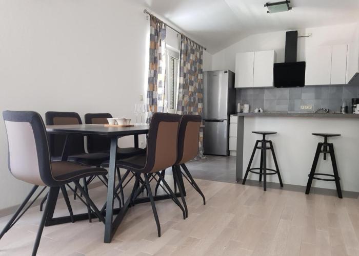 Apartments Krizanac