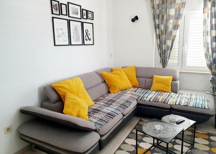 Apartments Krizanac
