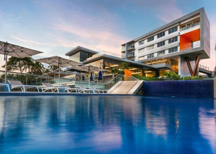 Hotel Acantilados