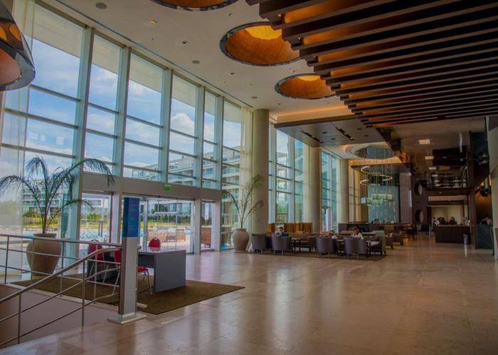 Hilton Pilar