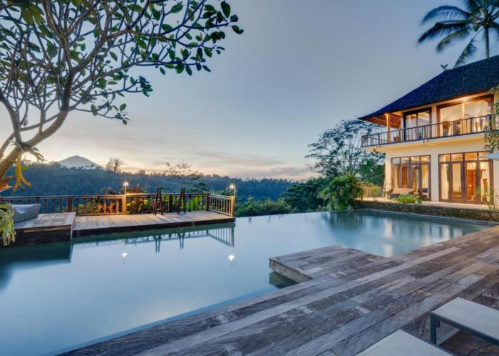 Awan Biru Villas