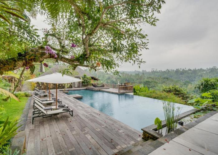 Awan Biru Villas