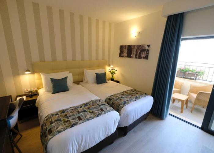 Tantur Hills Hotel