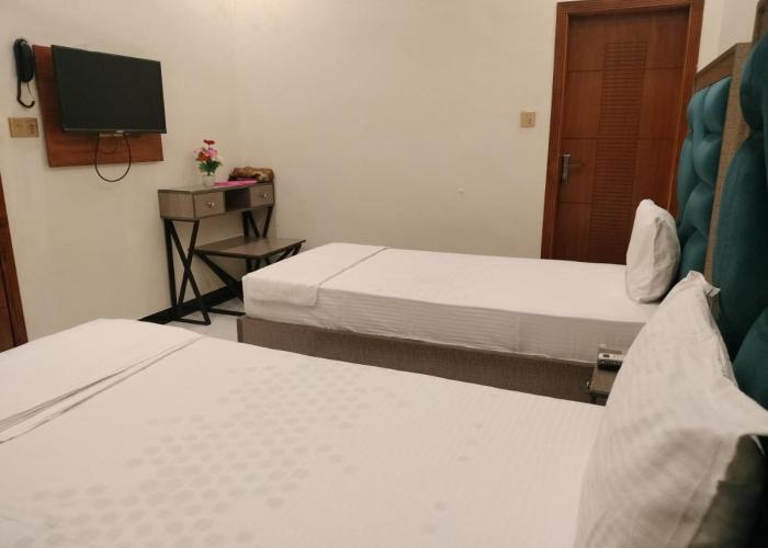 Dove Inn Hotel, Kalma Chowk, Opposite Daewoo Terminal