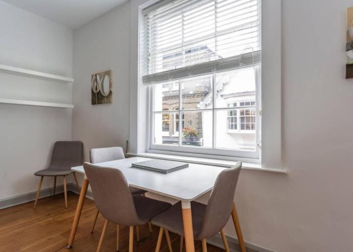 Spacious Central Chic Apartment - Simplycheckin