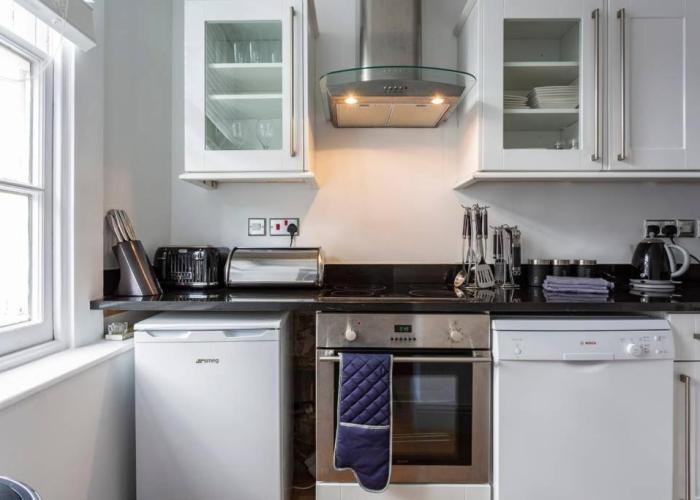 Spacious Central Chic Apartment - Simplycheckin