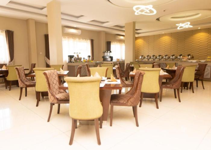 Crossroads Hotel Blantyre