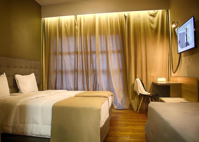 Athlos Hotel