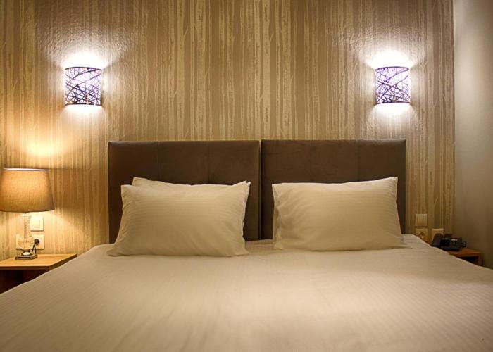 Athlos Hotel