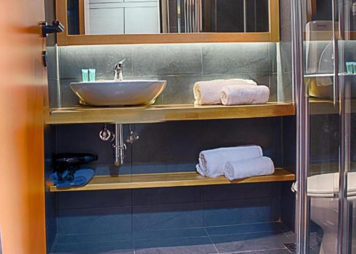 Athlos Hotel