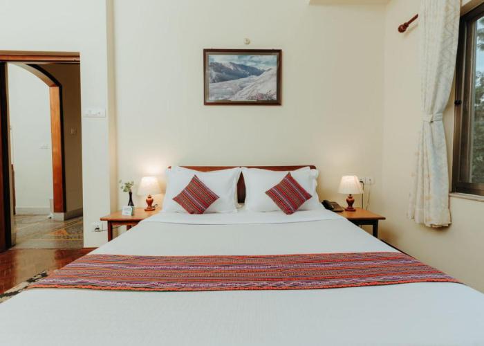 Tise Hotel