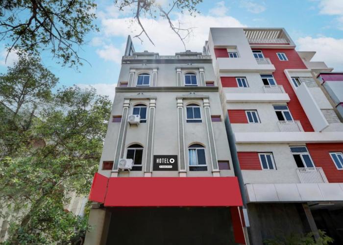 Hotel O Hanuman Pet Near Railway Station