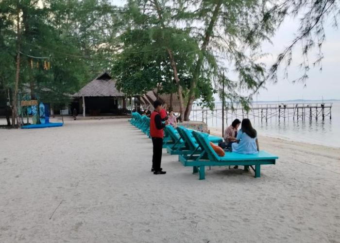 Madu Tiga Beach and Resort