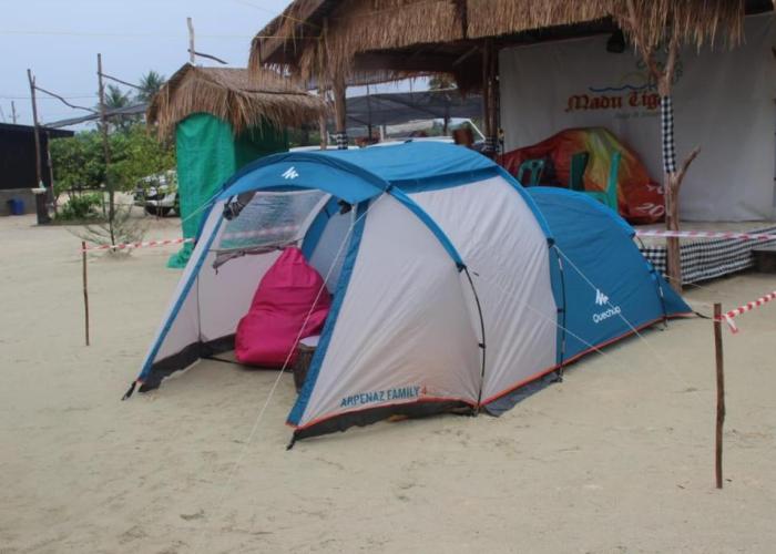Madu Tiga Beach and Resort