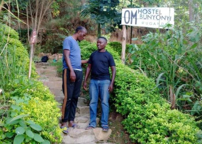 OM Hostel Bunyonyi
