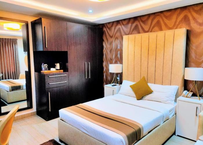 The Cabin Hotel