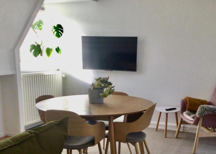 Two quiet apartments