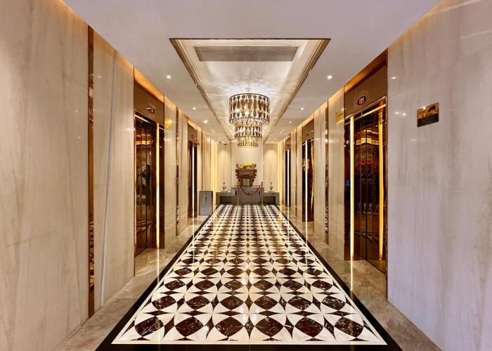 Grand Dragon Hotel
