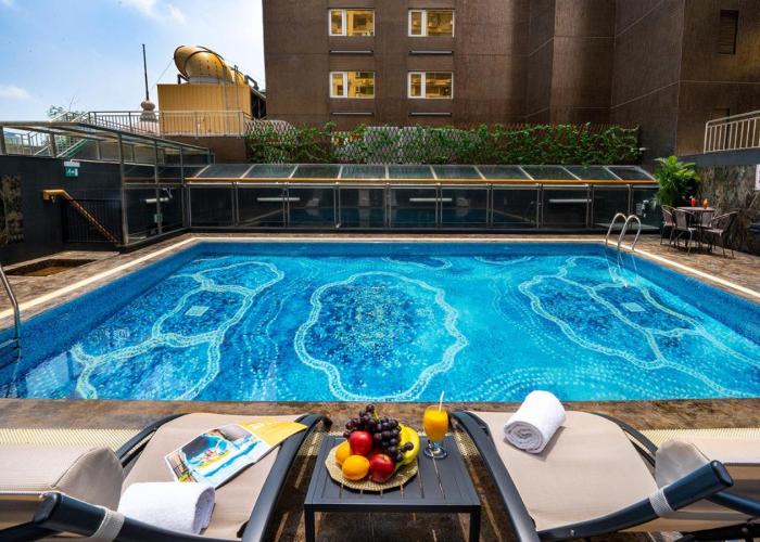 Grand Dragon Hotel