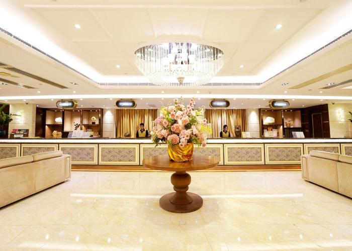 Grand Dragon Hotel