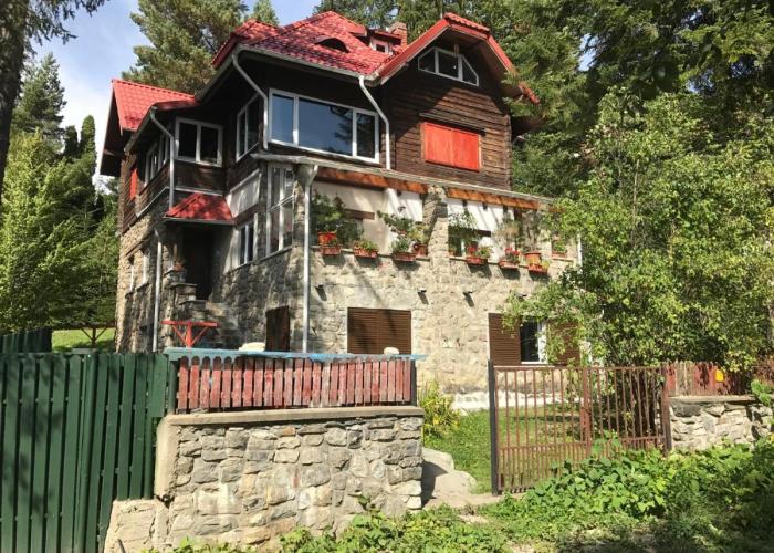 Apartamentul Ursilor