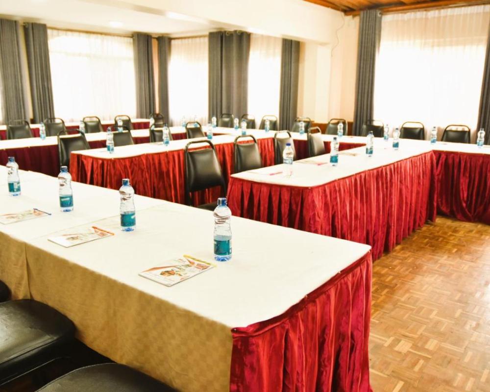 фото Wagon Wheel Hotel Eldoret