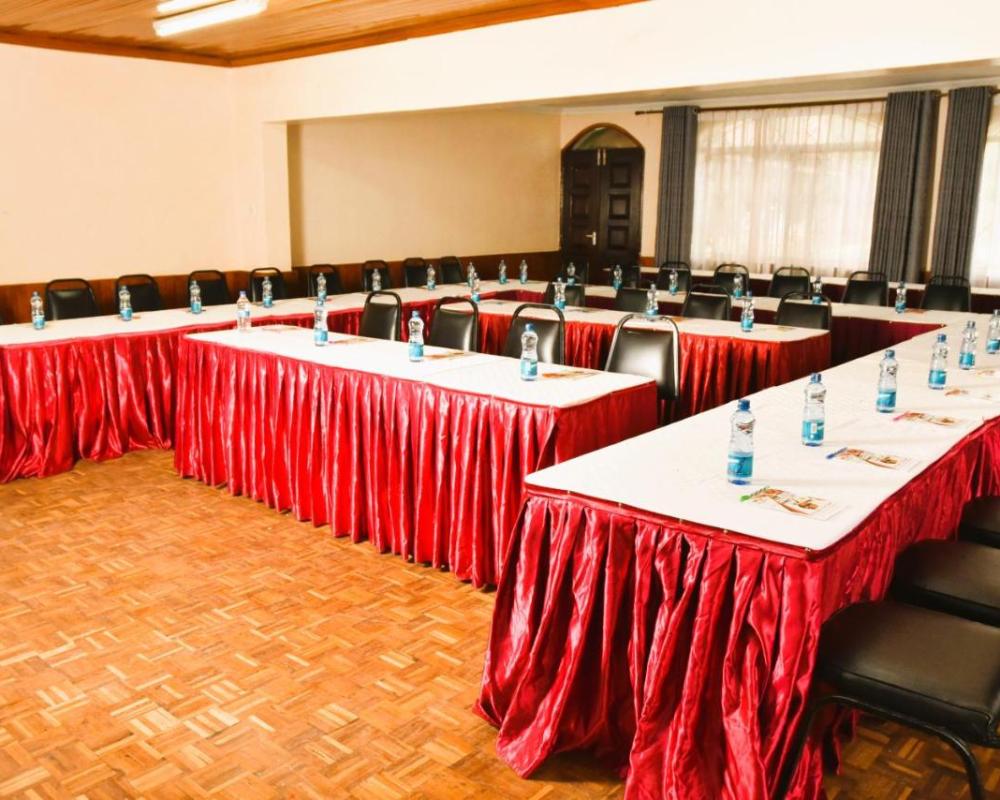 фото Wagon Wheel Hotel Eldoret