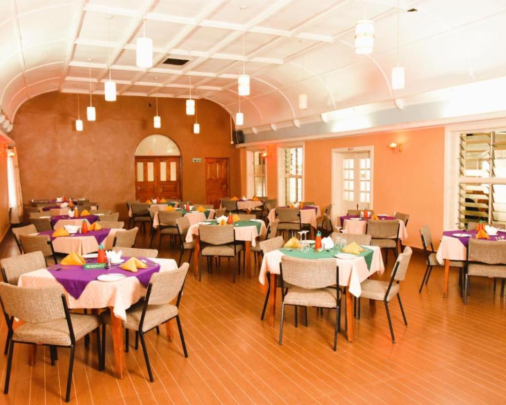 фото Wagon Wheel Hotel Eldoret