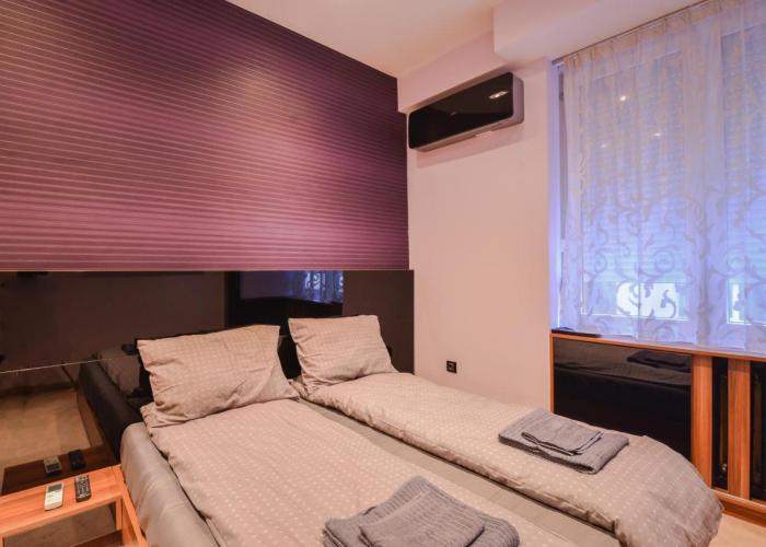 Extravaganzzo - Super Central One Bedroom Modern Apartment by Flat Mаnager