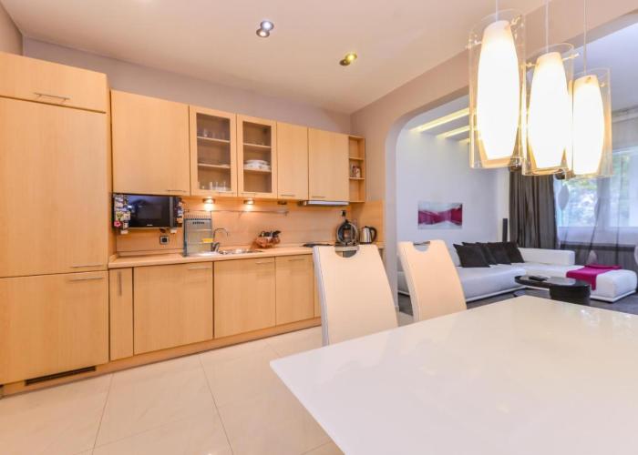 Extravaganzzo - Super Central One Bedroom Modern Apartment by Flat Mаnager
