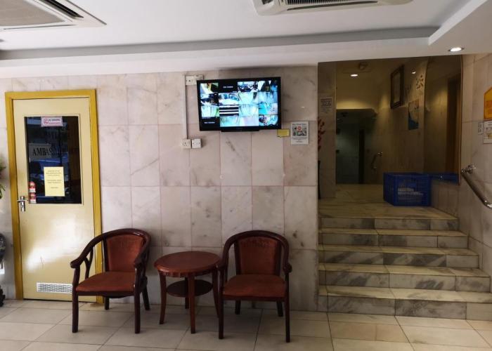 HOTEL AMBASSADOR 1