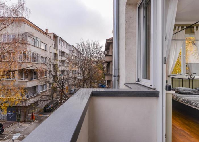 cО́coEllie - Aesthetic 2BD Apt Near National Palace by Flat Mаnager